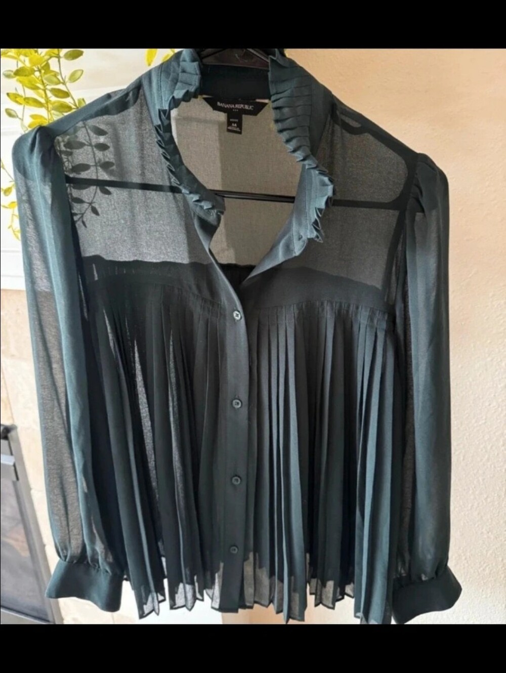 Banana Republic Women's Sheer Pleated Ruffle Collar Blouse - Dark Green M Petite